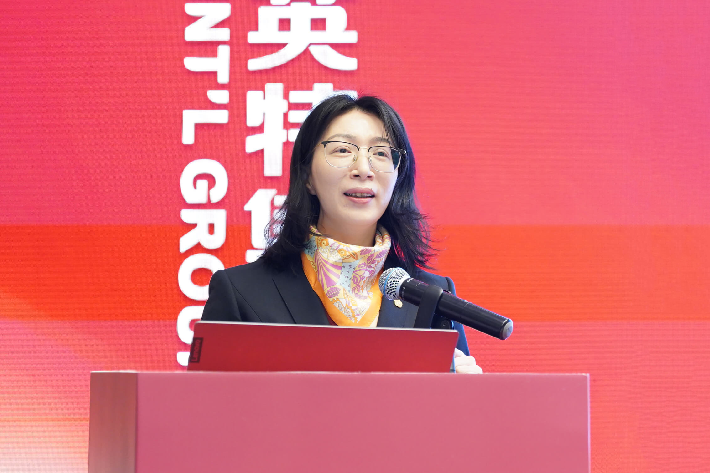 16762625561178726417